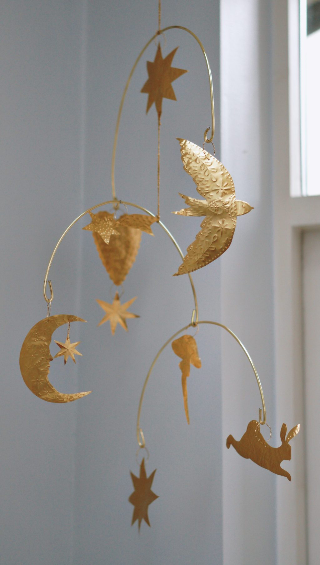 DIY Gold-Embossed Mobile: Step-by-Step Guide