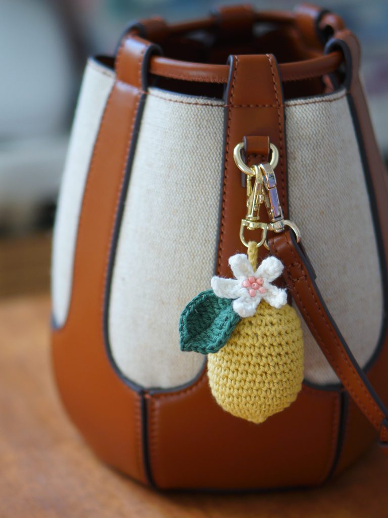 CROCHET LEMON CHARM main image 0
